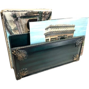 Soporte para cartas, notas y fotos de escritorio pequeño, francés, vintage, de baquelita verde y negra, ricamente decorado, c1950-60 / EVE