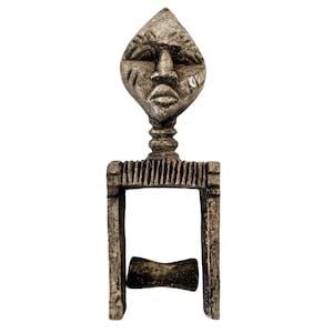 Vintage African Small face Pulley Wooden Standing Decor Carved Statue Carving Sculpture Wood Tribal Art c1970-80&#39;s / EVE de France
