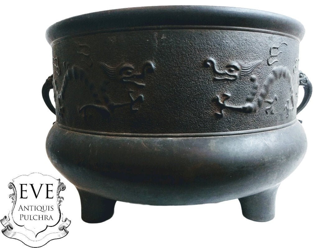 Vintage Chinese Large Bronze Pot Vase Bowl Planter With Ornate Dragon Decor Storage Display Pièce Ma