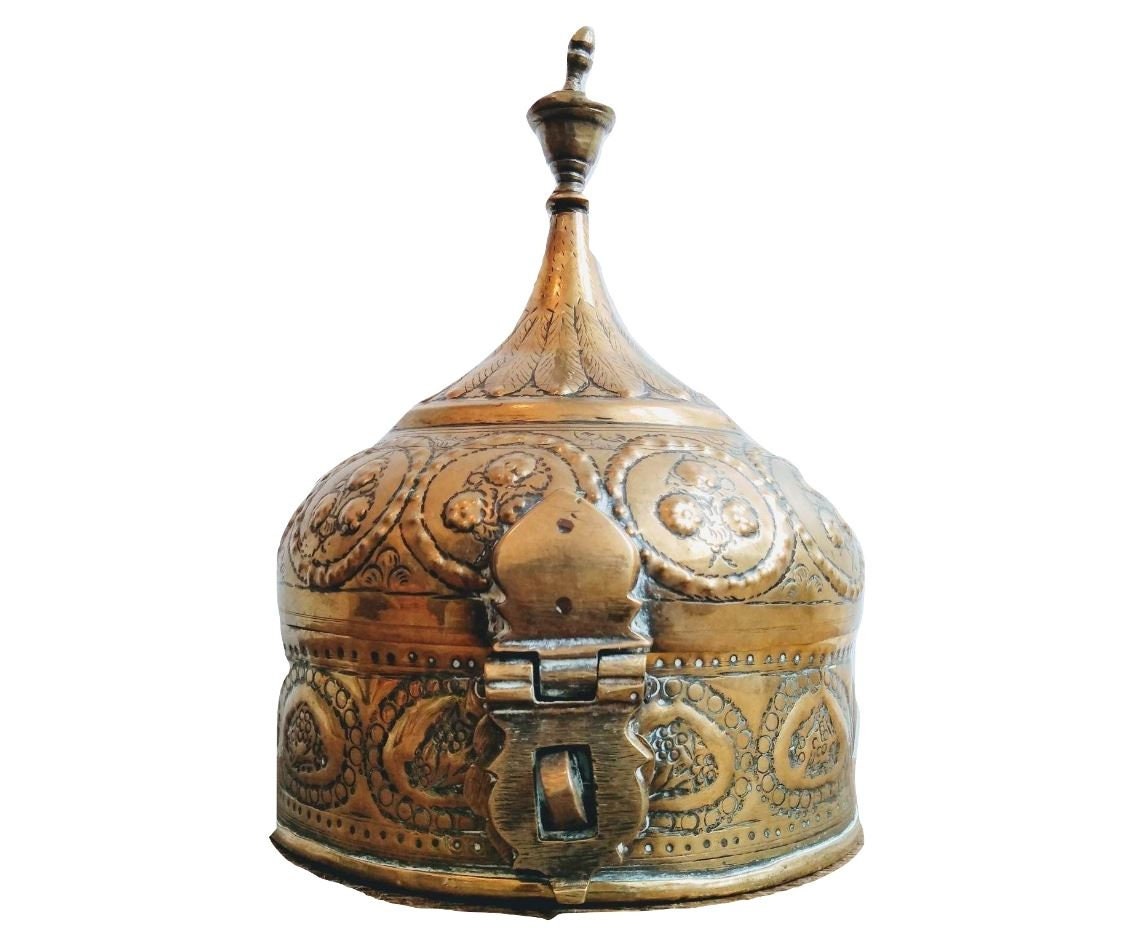 Antique Indien Laiton Betal Nut Pandan Chapati Roti Dabba Boîte de Stockage Pain Main Martelé Tarnis