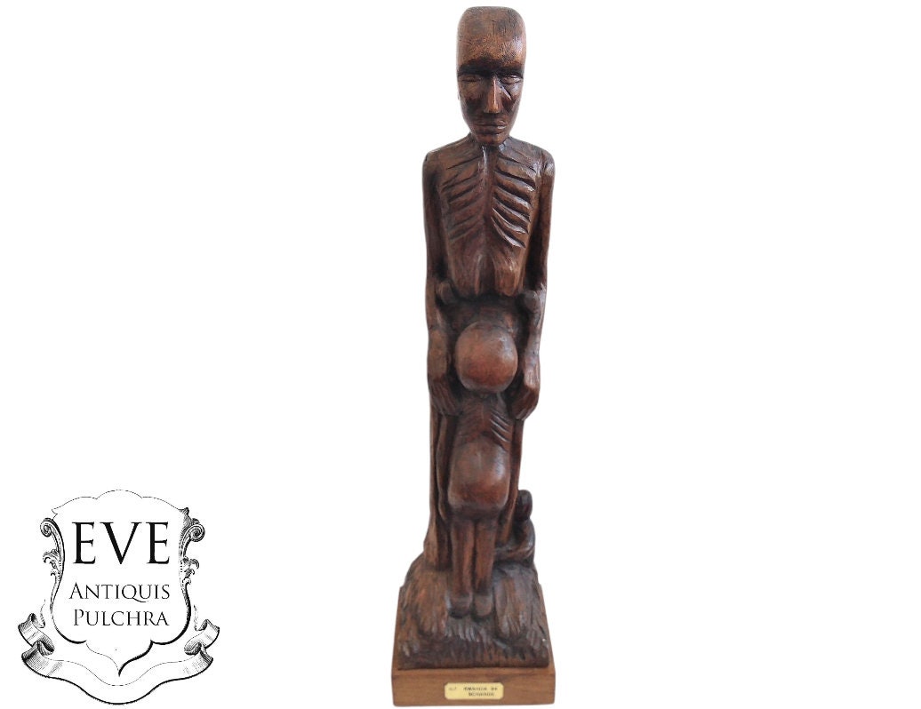 Vintage German Art Sculpture Génocide Rwandais Famine Africaine Memorium Bois Œuvre d'art Sculpté St