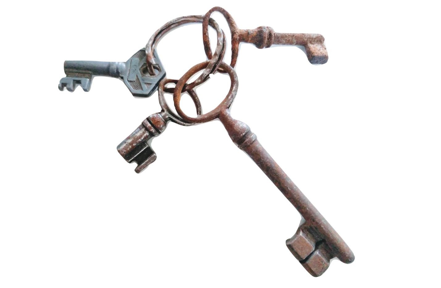 Antique Français Petite Collection de Clés Fer Rouillé Medium Comme Trouvé sur Keyring Cupboard Tiro