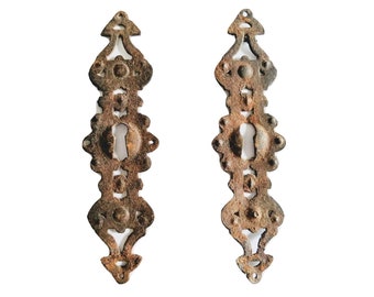 Antique French Ornate Rusty Iron Metal Small Key Hole Plate Cover Decor Keyhole Door Furniture Decoration c1910&#39;s / EVE de France