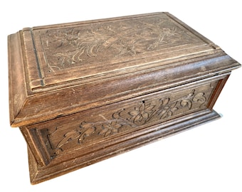 Vintage Swiss Etil Hosli Edelweiss Hand Carved Decorated Storage Box Display Wooden Wood Desk Organiser Jewelry circa 1950-60's / EVE