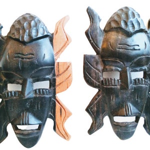 Vintage African Small Wooden Bust Mask Wall Decor Intricate Carved Statue Carving Sculpture Wood Tribal Art c1980-90&#39;s / EVE
