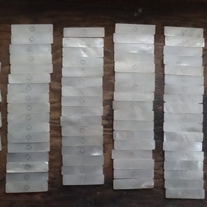 Antique Chinese Collection Of 75 Mother Of Pearl Gaming Chips Counters Tokens Trumps Heart Club Spade Diamond c1800-1850&#39;s / EVE