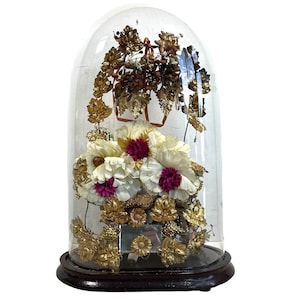 Ancien Globe de mariage, France, Globe de mariage, cadeau de mariage, dôme en verre, présentation décorative, vers les années 1900 / EVE