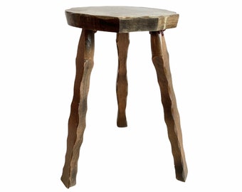 Taburete pequeño de madera marrón de estilo tradicional francés vintage con pedestal para maceta, tres patas, trípode, c. 1960-70 / EVE