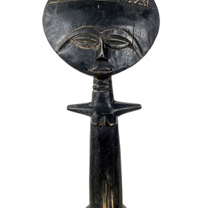 Vintage African Puppe de Ghana Woman Statue Figurine Primitive Carving Sculpture Wooden Tribal Art c1980-90's / EVE