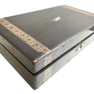 Vintage French Card Playing Game Token Counter Box For Gaming Chips Counters Tokens Storage Trinket Jewellery c1930-40's / EVE
