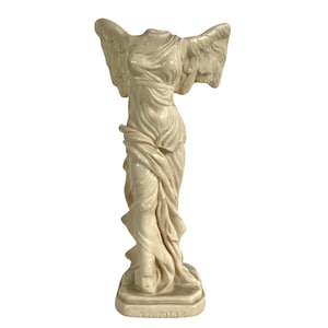 Vintage Italian Winged Victory Victoire Samothrace Small Ornament Figurine Display Gift Resin c1970&#39;s / EVE de France
