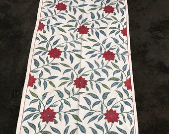 Floral Suzani Table Runner: Vintage Turkish Design, Handmade Bedspread