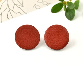 Red circle stud earrings from real leather, leather round stud earrings, Lightweight Everyday polka dot stud earrings