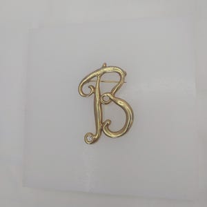 Broche vintage con la inicial B
