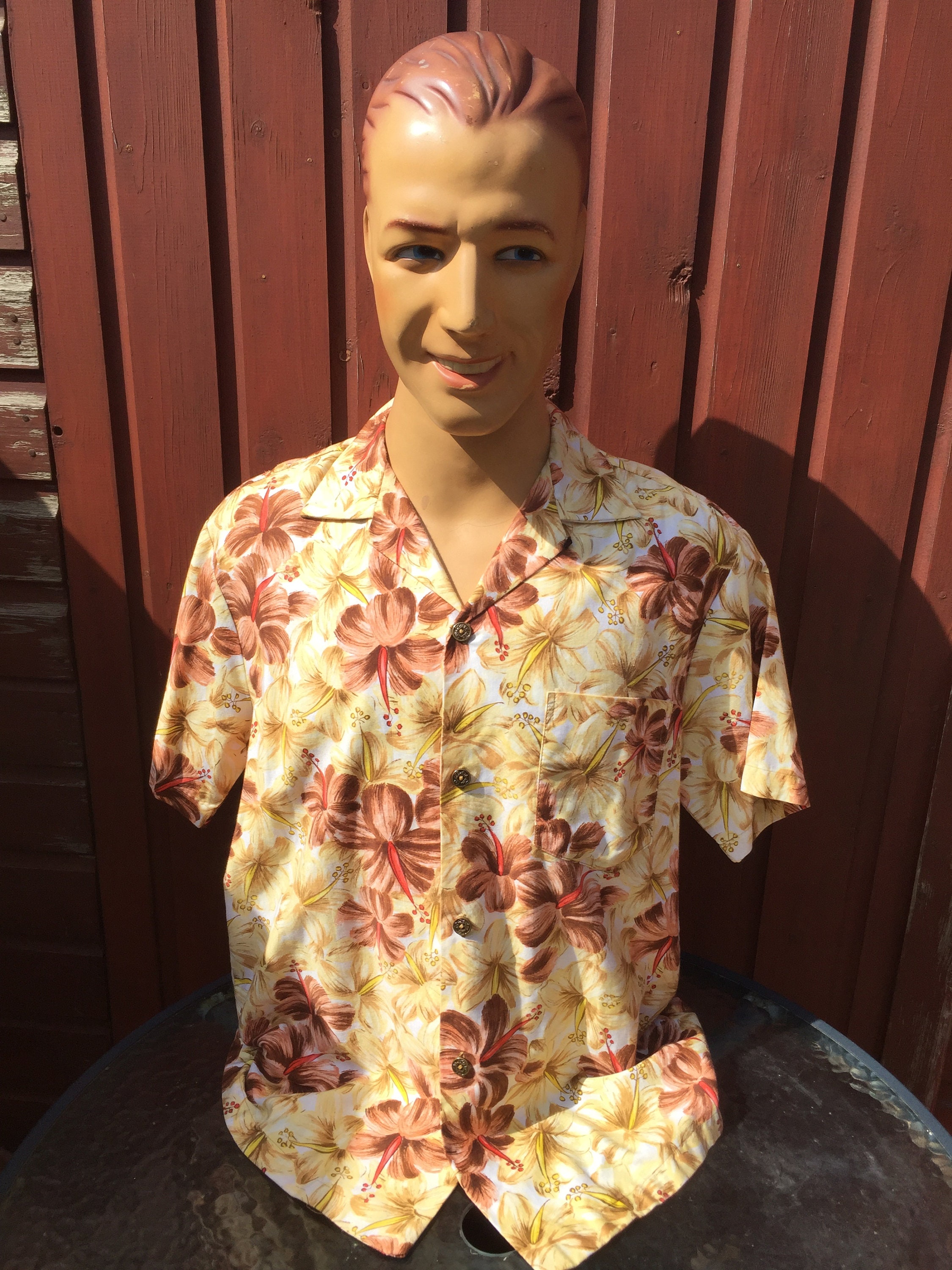 Image of Vintage Hawaiian Shirt With Hibiscus Print