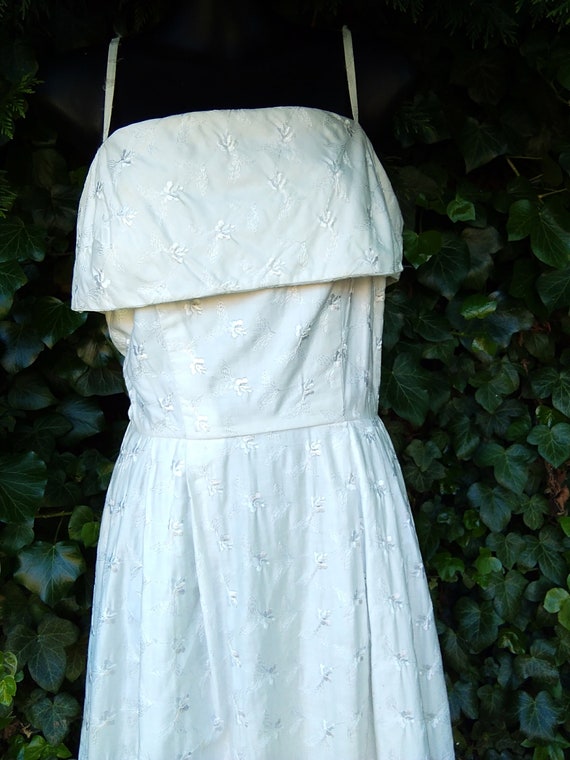 1950s white  sun dress - image 3