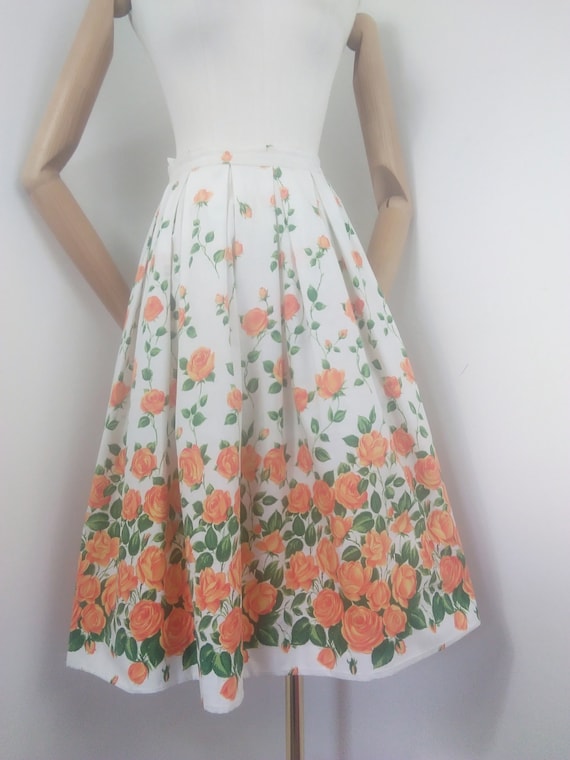 1950s Orange rose print skirt - image 2