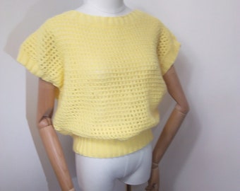 1950s yellow honeycomb sweater
