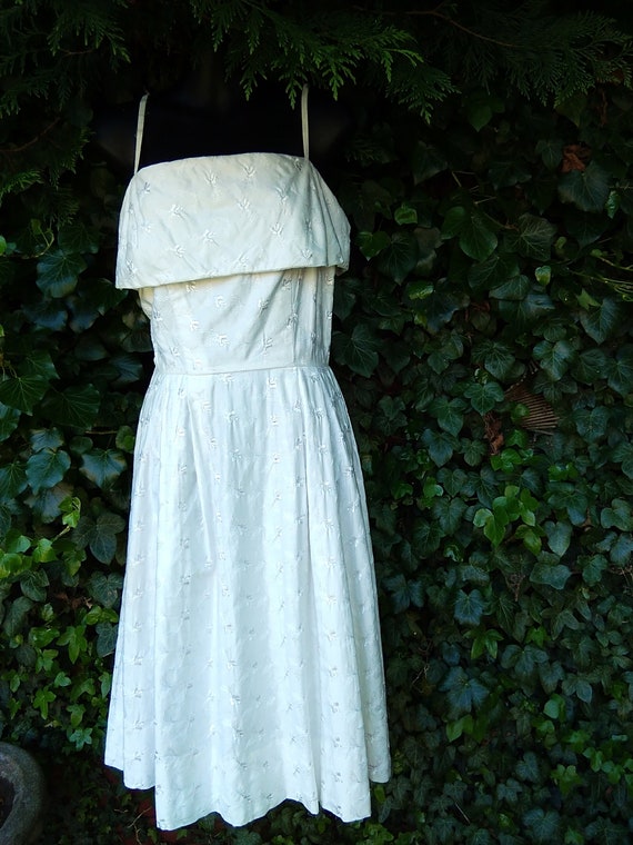 1950s white  sun dress - image 4