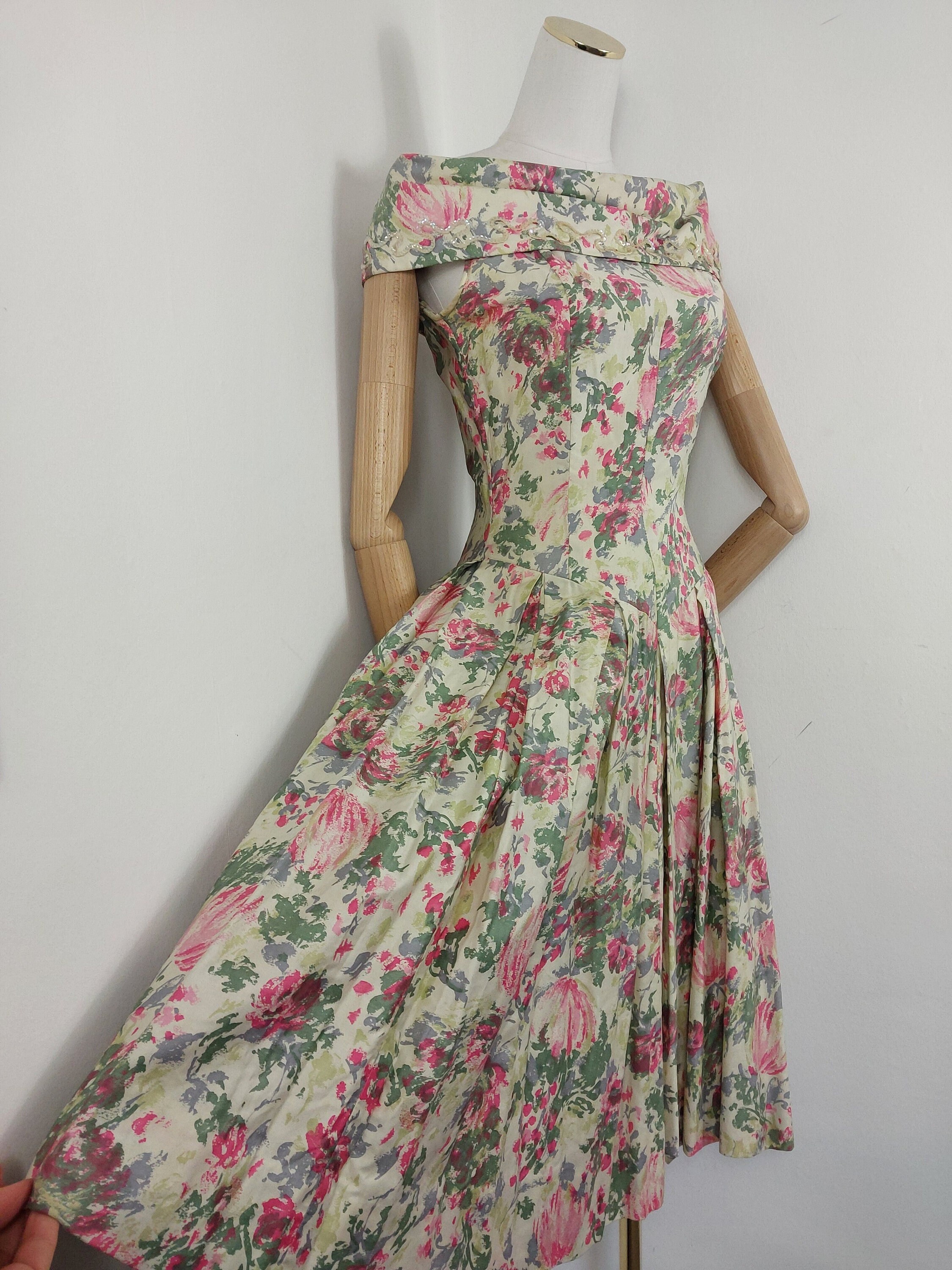 Boat neck floral dress discount