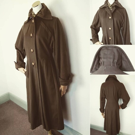 1940s /50s soft khaki Princess coat