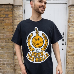 Deck The Halls Men&#39;s Christmas T-Shirt