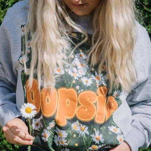 Oopsie Daisy Women's Slogan Sweatshirt image 2