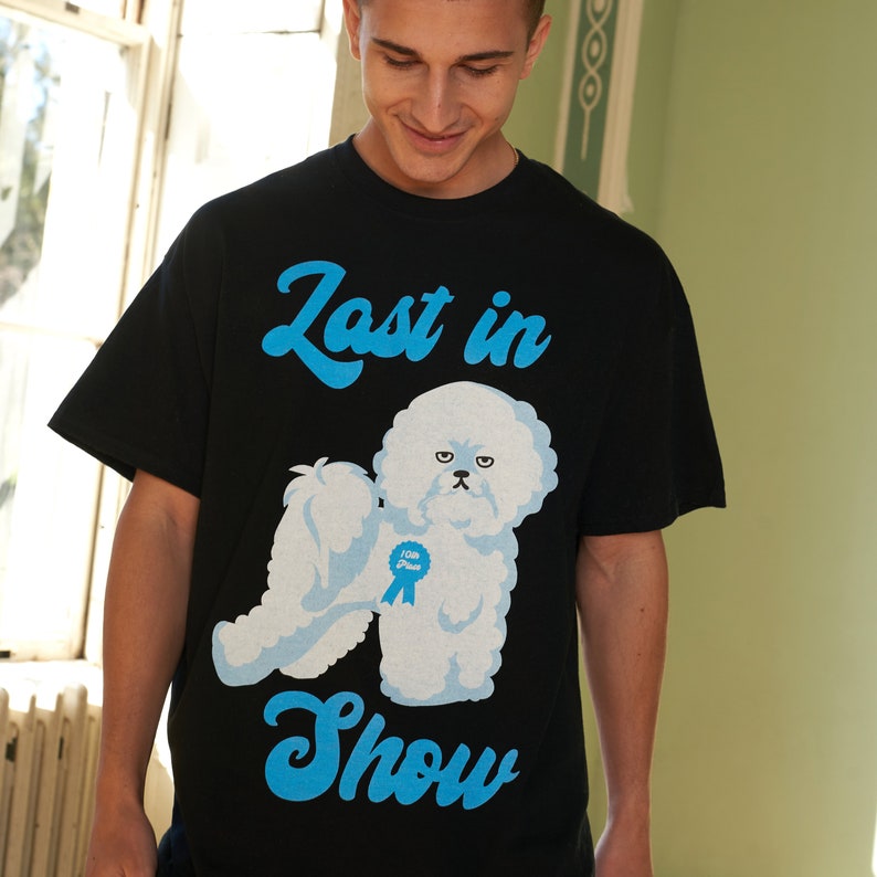 Last In Show Men's Dog Slogan T-Shirt image 1