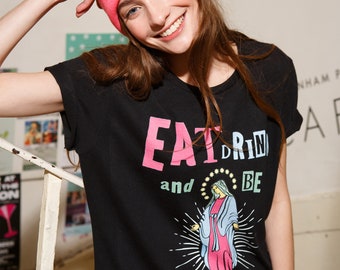 Eat Drink and Be Mary Women&#39;s Christmas T-Shirt in Black