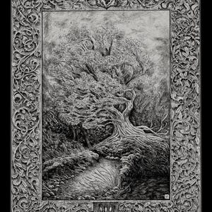 Peut inclure: Illustration détaillée en noir et blanc d'un arbre dans une forêt avec un chemin. L'œuvre est encadrée d'une bordure ornée de feuilles et de motifs floraux. L'image a un style artistique vintage.
