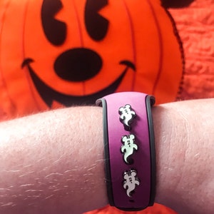 Mickey Ghost Glow in the dark Apple Watch or magic band charm