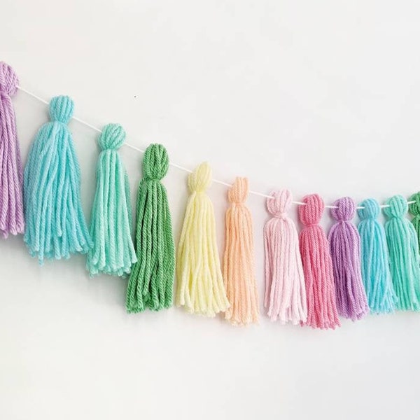 Pastel Rainbow Tassel Garland Wall Hanging, rainbow tassel bunting banner, tassel garland birthday backdrop, highchair banner, yarn tassels