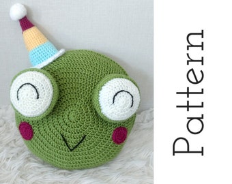 Frog Pattern - Crochet Frog Pillow - Frog Pillow - Animal Pillow - Knit Frog - Toy Pattern - Frog plushie - Crochet Pattern -