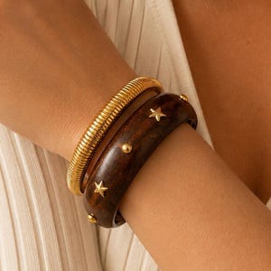 Gouden armbandenset, stapelbare statement armbanden, roestvrijstalen manchetarmband met schildpadmotief, houten sieraden, met sterren bezette armband, boho gelaagde stijl.