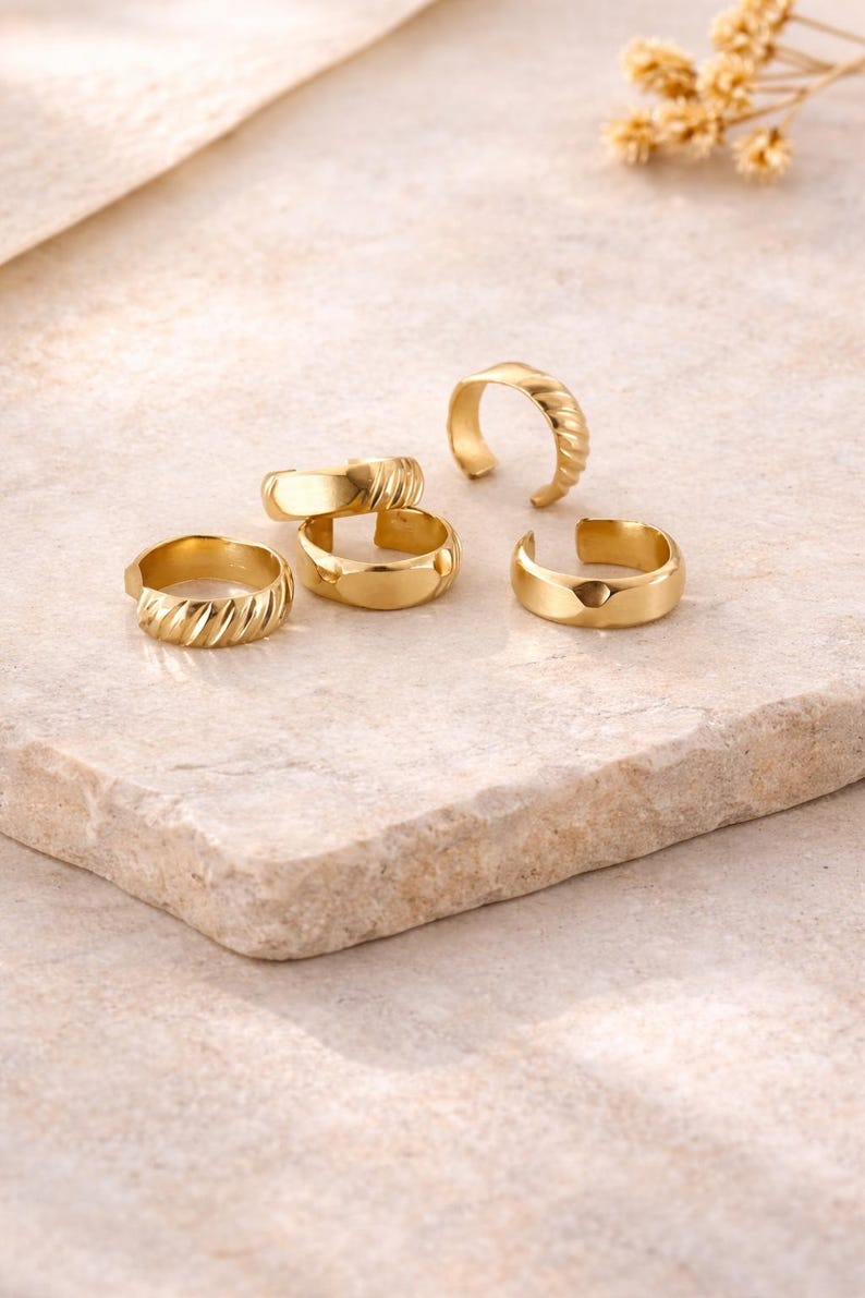 Conjunto de 2 pendientes de aro dorados, estilo minimalista, diseño sin perforación, ajuste regulable, cómodos para uso diario, joyería de regalo. imagen 3