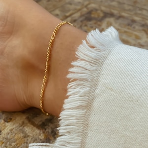 14k Gold Filled anklet, gold chain anklet, figaro chain anklet, gold fill chain anklet, waterproof anklet