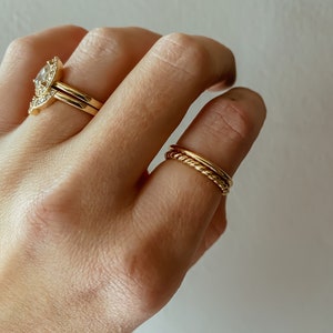 Bold stacking ring set 14k gold filled bold rope and smooth band pair image 4