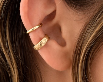 Conjunto de pendientes de oreja chapados en oro con forma de concha. No requiere perforación. Pendientes de imitación de concha. Diseño elegante para orejas sin perforación. Idea de regalo para ella.