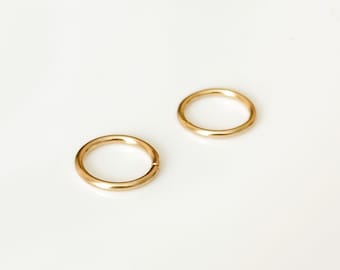 Gold nose ring hoop, 18g 19g 20g nose ring, gold nose ring, thin nose ring 14k GOLD FILLED waterproof