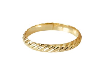 Half Twist Ring 14k Gold Filled band stacking ring