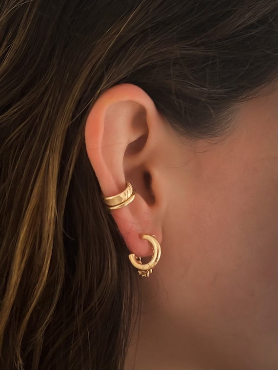 Gold Ear Cuff Set of 2 Minimalist Style Non Pierced Design Adjustable Fit Comfortable Everyday Wear Jewelry Gift Set
