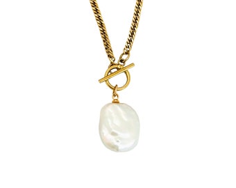 Keshi Pearl Toggle Necklace Gold