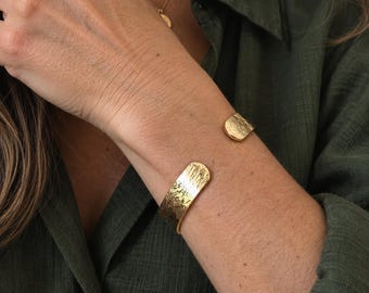 Hammered Bangle Cuff Bracelet Woman Jewelry Gift Wife Adjustable Wrist Wide Band Textured Metal Plated Minimalist Open Stackable Design