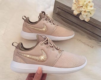 nike roshe one rose gold