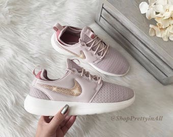 rose gold roshe