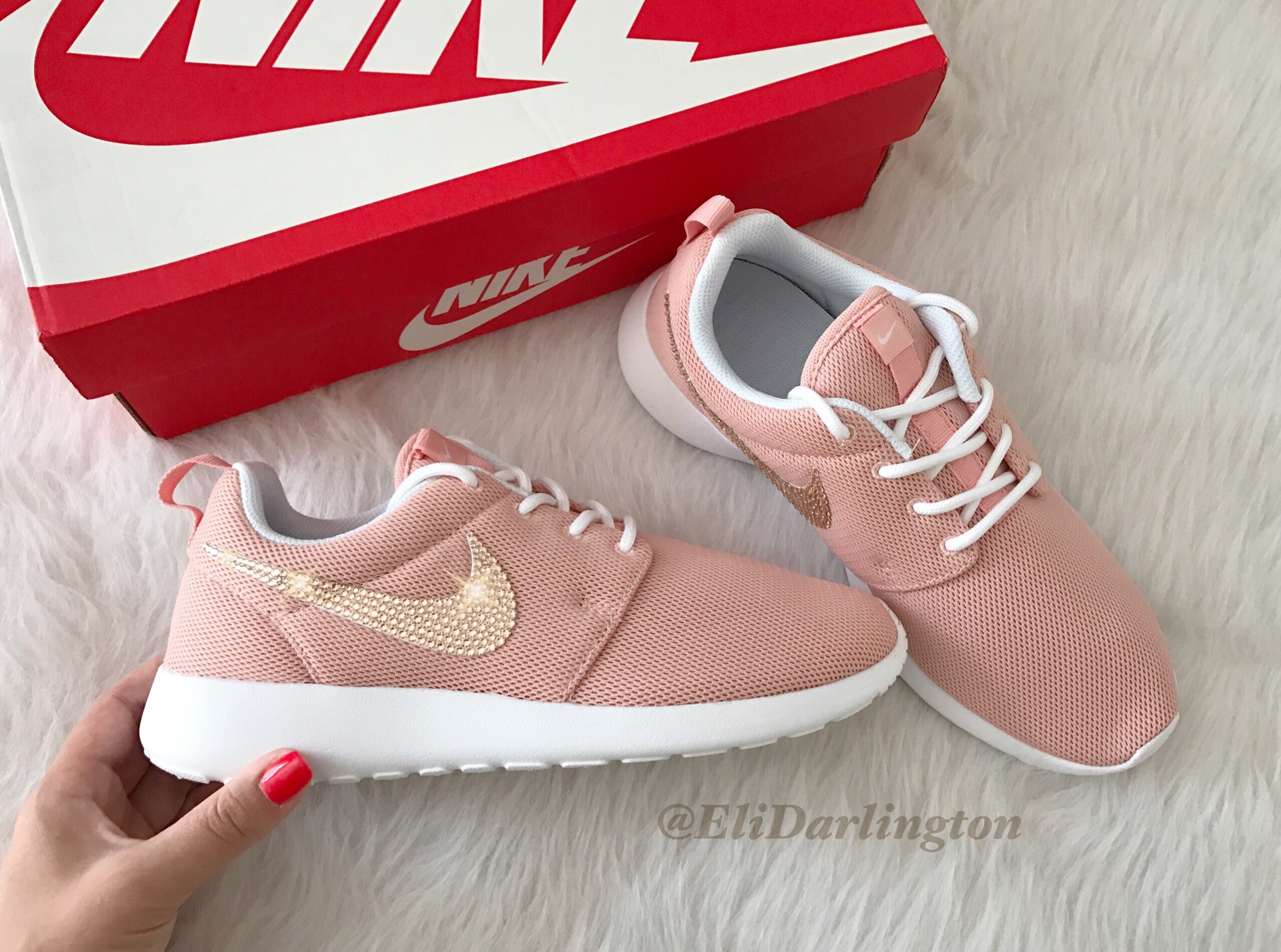 nike roshe red october