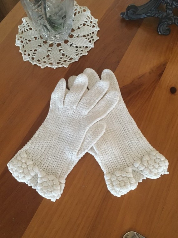 Vintage Easter Gloves Women's Formal Crocheted Ev… - image 1