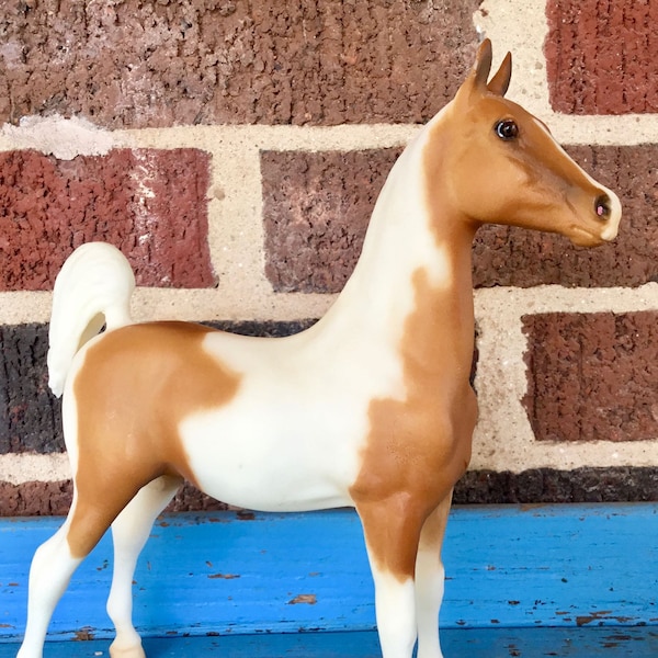 Vintage Breyer Saddlebred Weanling Commemorative Edition, Horse Model #818, 1990, Tobiano, Collectible Miniature Horse Figurine