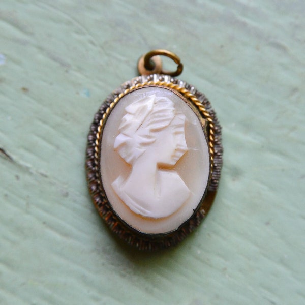 Beautiful Antique Cameo, Carved, Woman's Profile, Signed, Gold Wash, Collectible Antique Jewelry