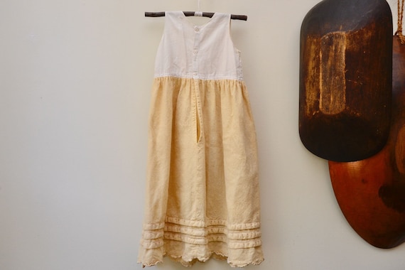 Darling Antique Child's Dress and Vintage White S… - image 4